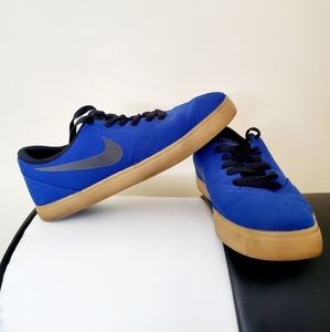 Nike SBs